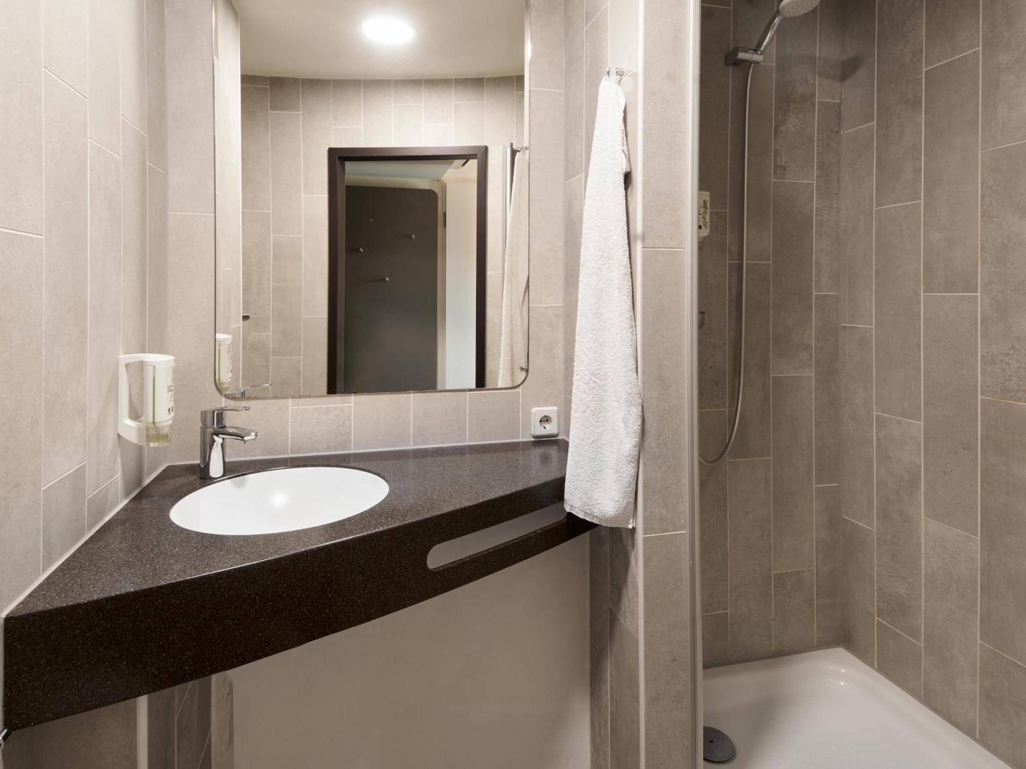 B&B Hotel Offenbach-Süd Eksteriør billede